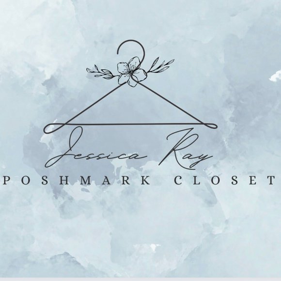 send in offers (moving) and need gone asap!!!!!!!!💌💌 - Picture 1 of 2